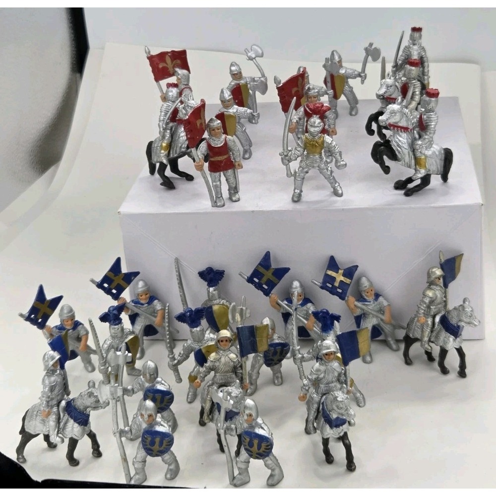 Safari Ltd Vtg Knights Horses Miniature Figures Lot 28pc Silver Blue & Red Toys